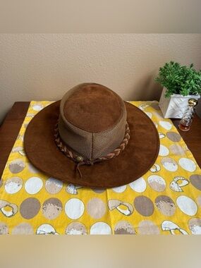 Henschel Hat Co. brown suede hat with braided band and mesh size X-Large